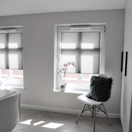 Apartament Royal Maris 5 - Pokój Dwuosobowy, Najlepsza Lokalizacja W Ustce, Blisko Plaży I Portu, Bezpłatny Parking, ścisłe Centrum *