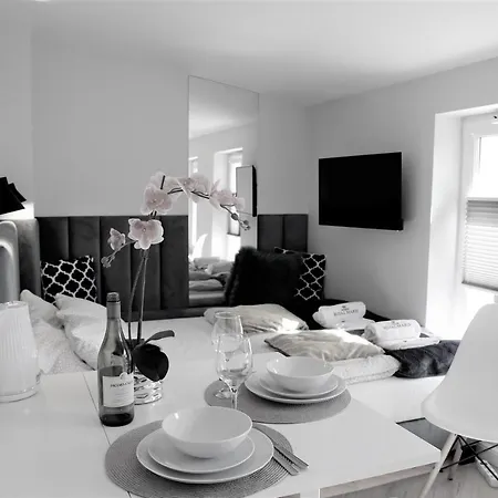 Royal Maris 5 - Dwuosobowy, Najlepsza Lokalizacja W Ustce, Blisko Plazy I Portu, Bezplatny Parking, Scisle Centrum Apartmán Ustka