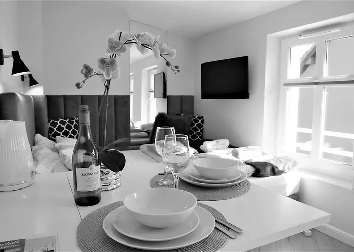 Апартаменты Royal Maris 5 - Dwuosobowy, Najlepsza Lokalizacja W Ustce, Blisko Plazy I Portu, Bezplatny Parking, Scisle Centrum Устка