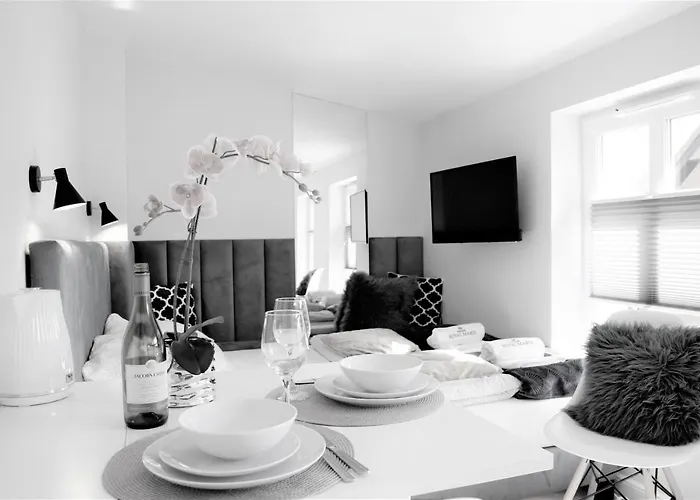 Royal Maris 5 - Dwuosobowy, Najlepsza Lokalizacja W Ustce, Blisko Plazy I Portu, Bezplatny Parking, Scisle Centrum Апартаменты *